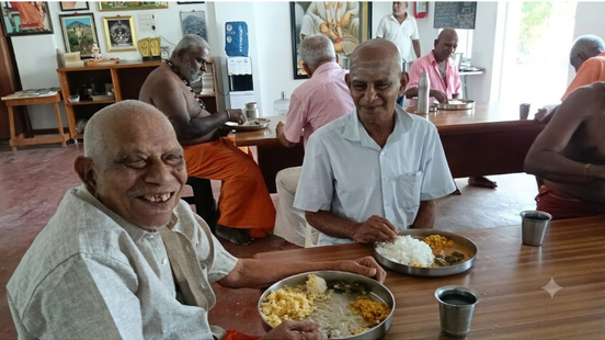 Annadan At Mohanji Home For Seniors  Tiruvannamalai